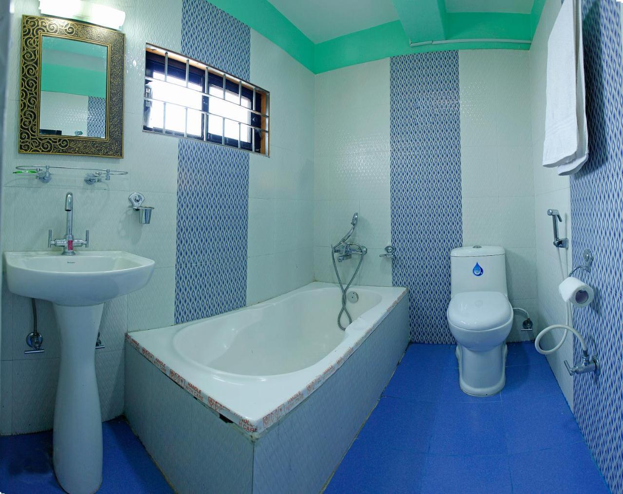 Hotel Blue Magnet Pokhara Luaran gambar