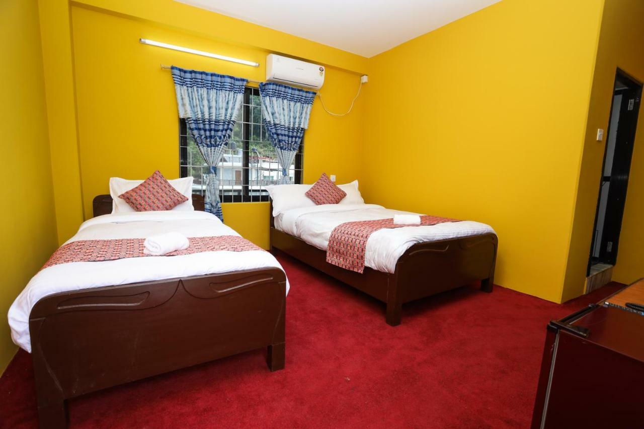 Hotel Blue Magnet Pokhara Luaran gambar
