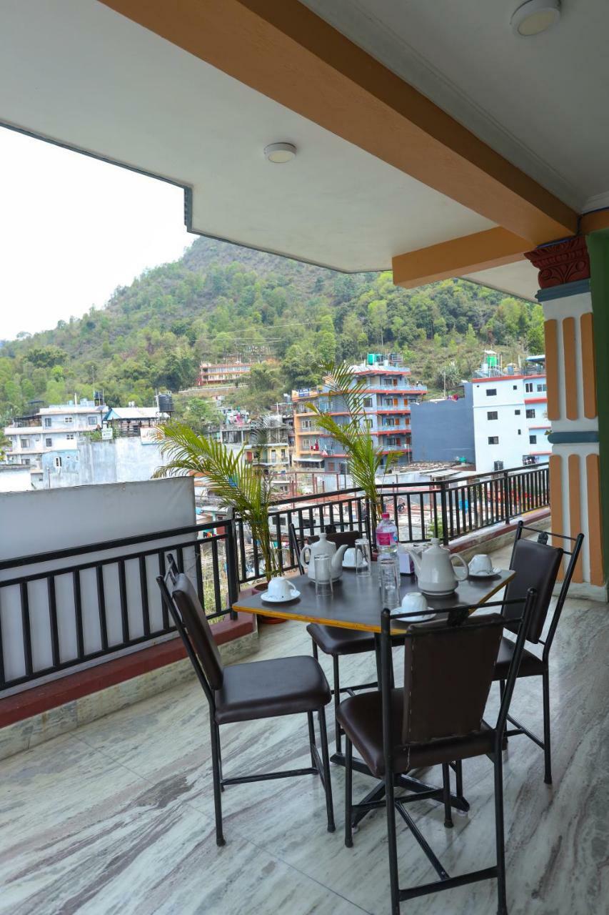 Hotel Blue Magnet Pokhara Luaran gambar