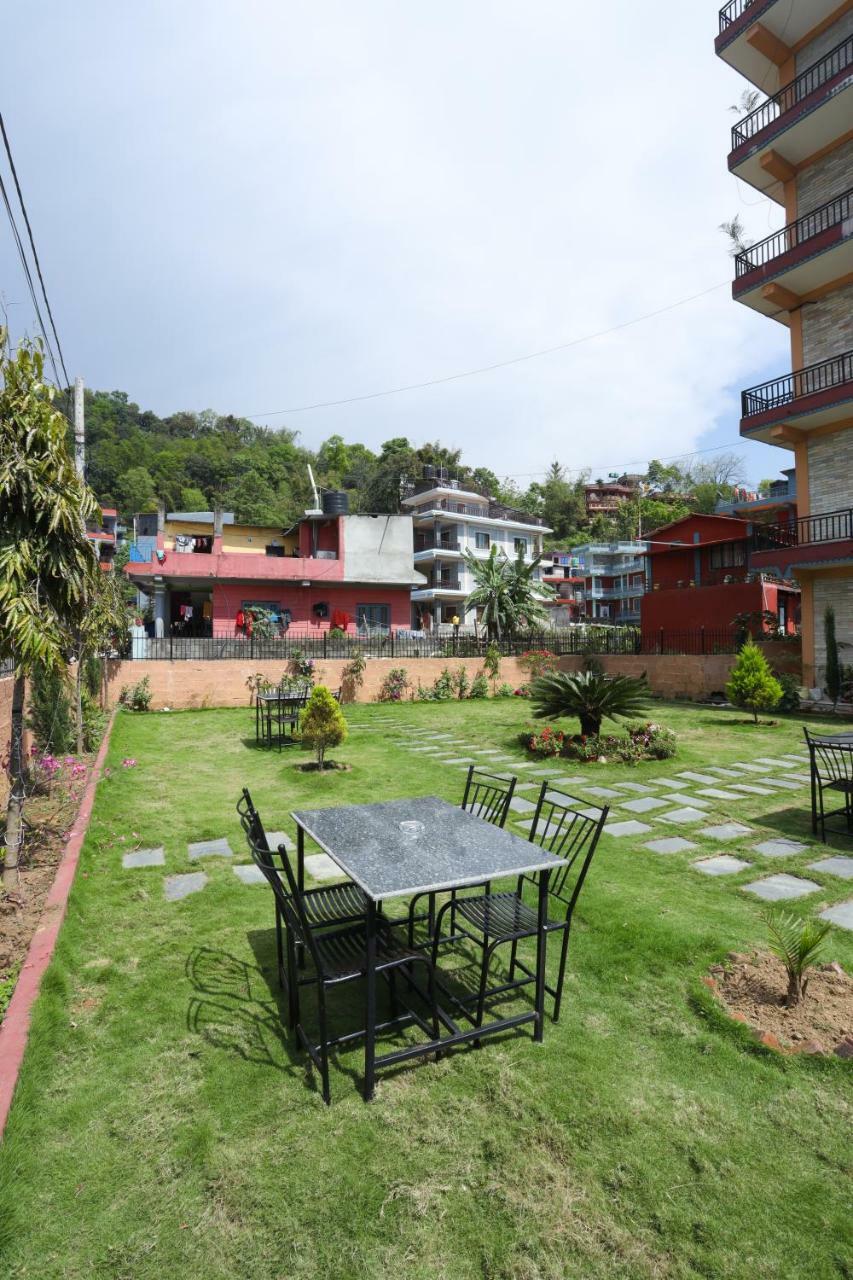 Hotel Blue Magnet Pokhara Luaran gambar