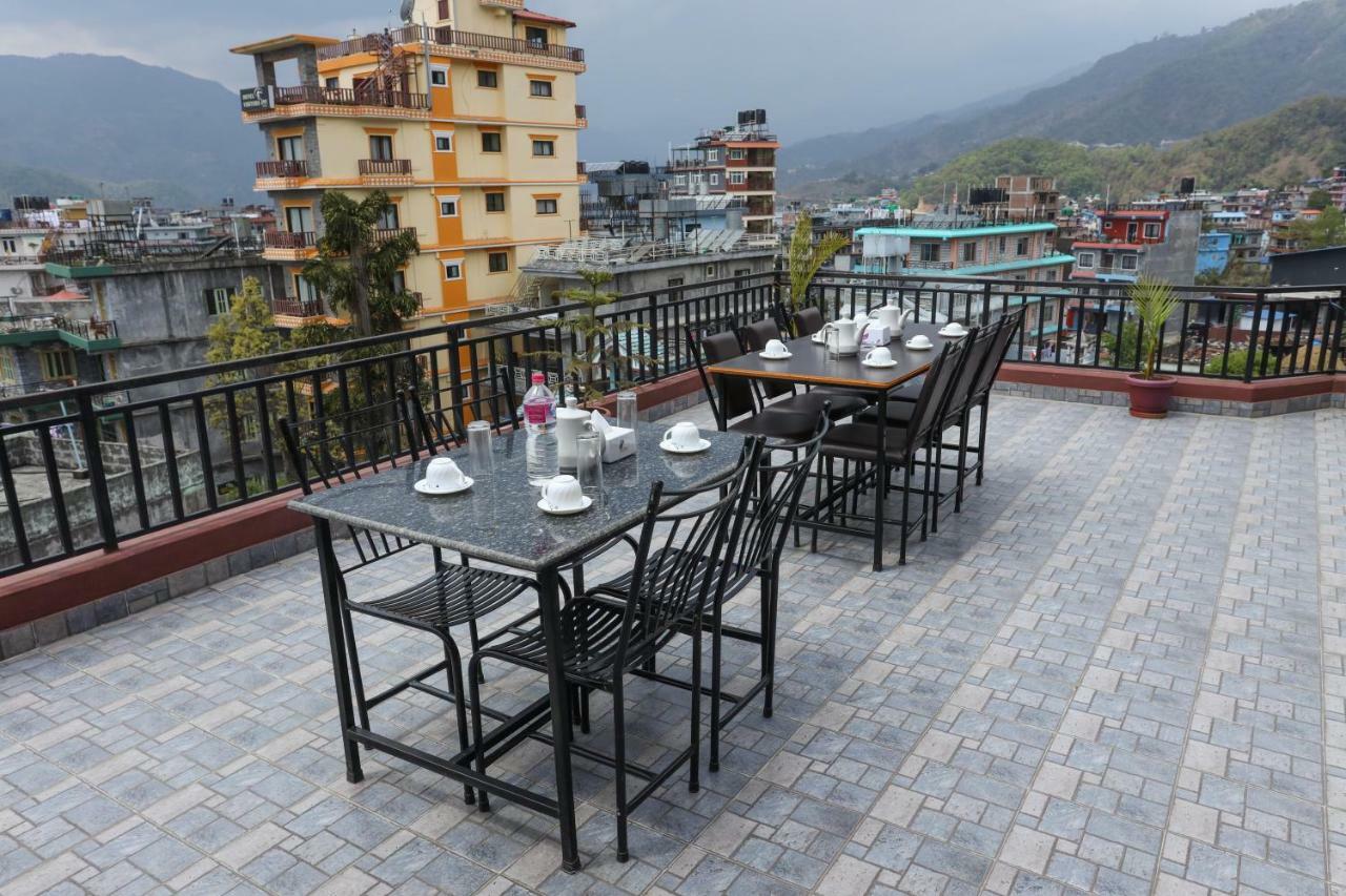 Hotel Blue Magnet Pokhara Luaran gambar