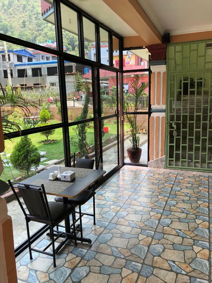 Hotel Blue Magnet Pokhara Luaran gambar