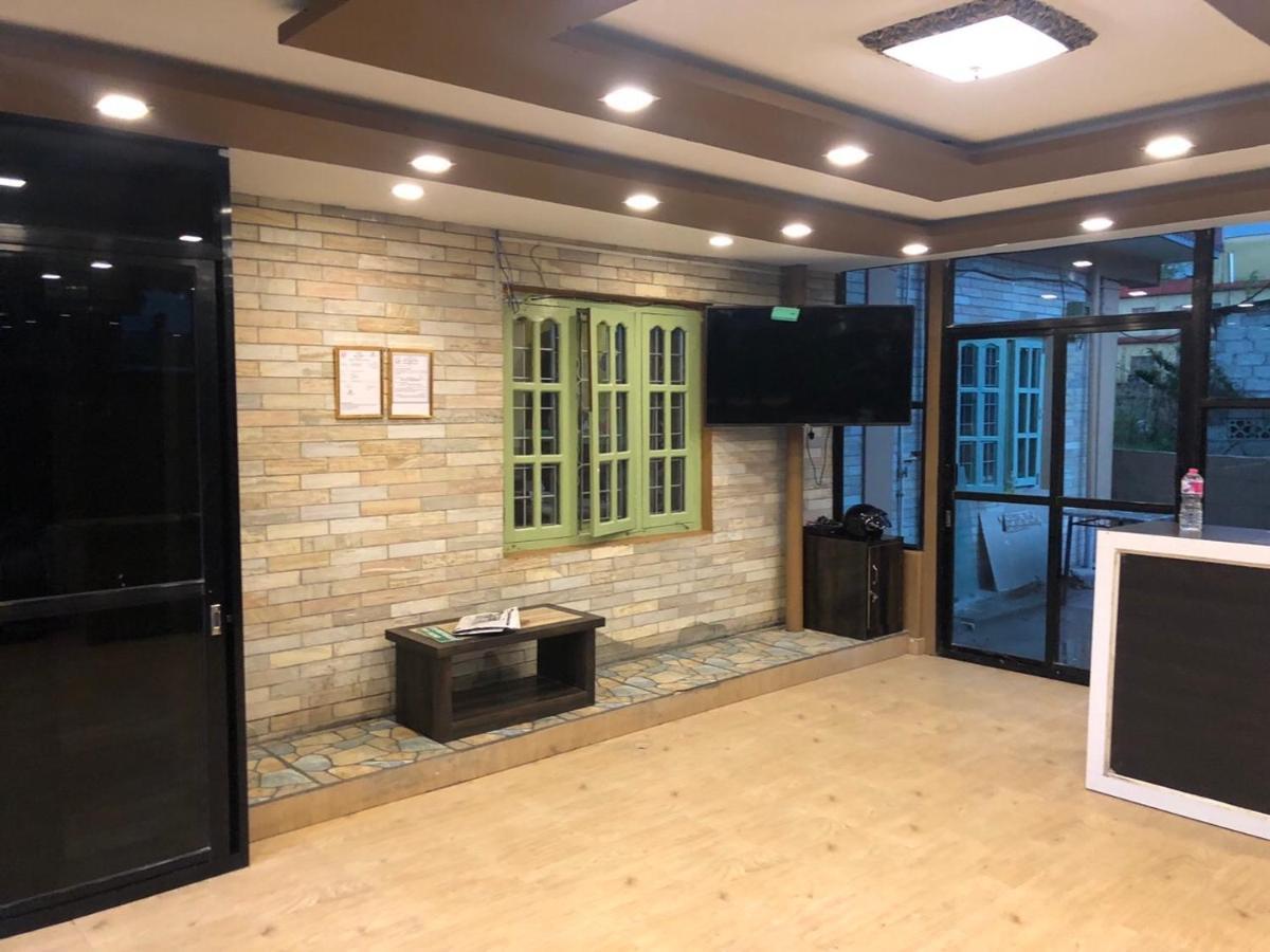 Hotel Blue Magnet Pokhara Luaran gambar